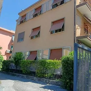 Il Glicine Vicino Al Mare , Albissola Marina Italia